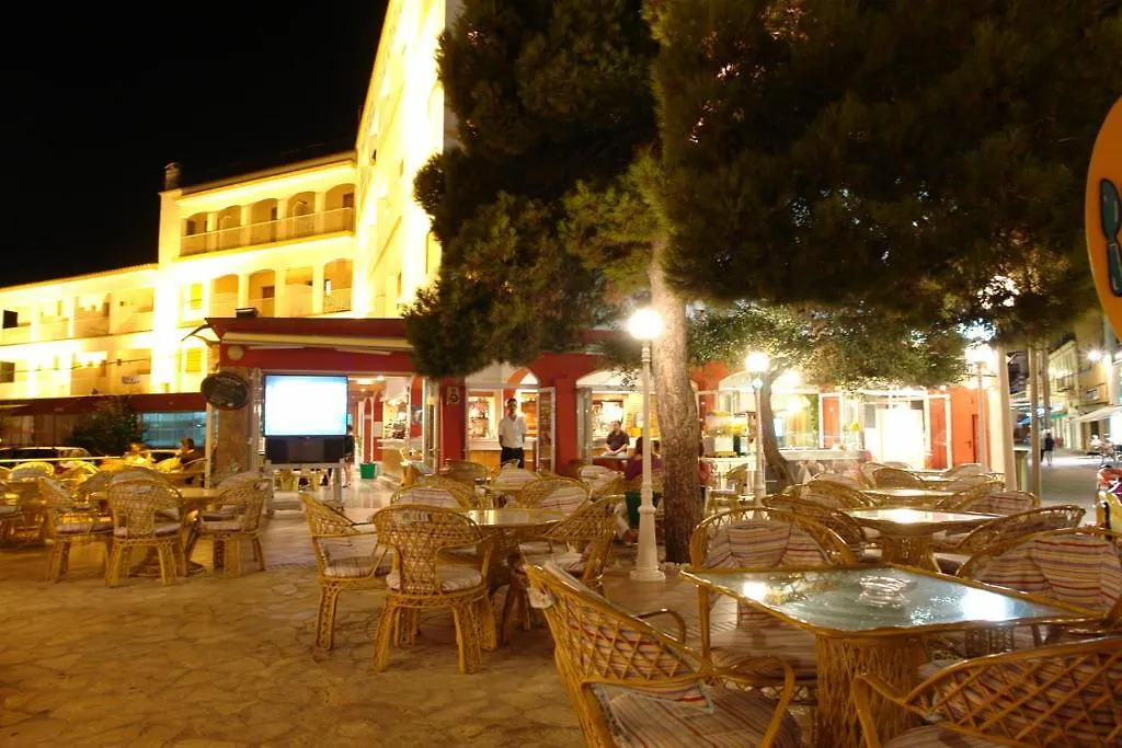 **  Hotel Coral L'Estartit España